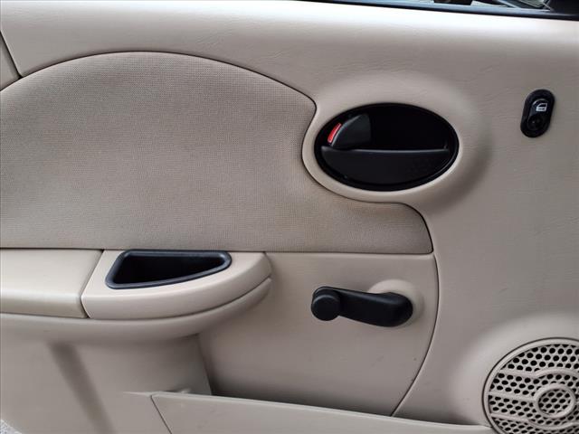 2004 Saturn Ion 2