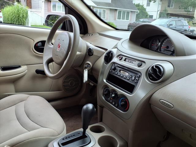 2004 Saturn Ion 2