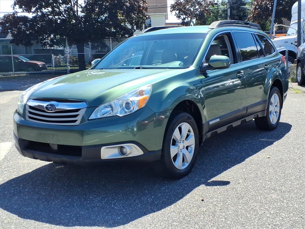 2011 Subaru Outback 2.5i Premium photo 4