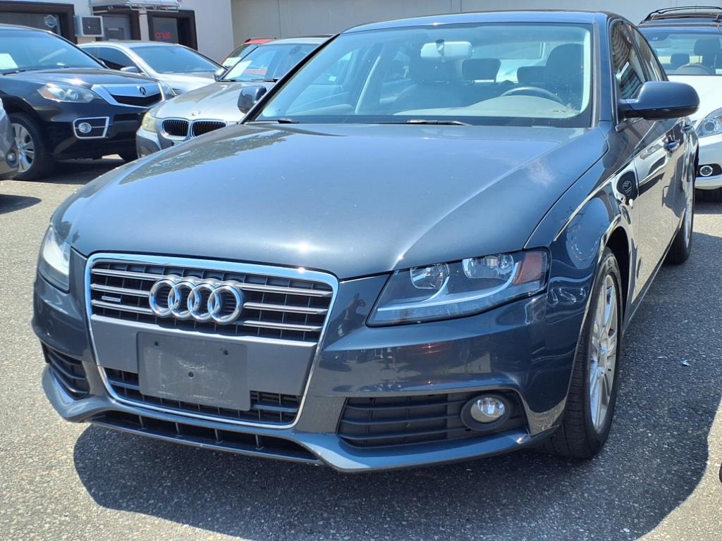 2010 Audi A4 2.0T Quattro Premium photo 4