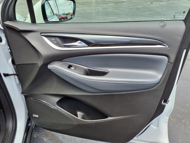 2022 Buick Enclave Essence