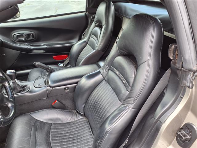 2001 Chevrolet Corvette Base