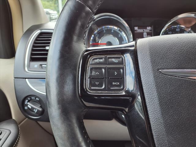 2014 Chrysler Town and Country Touring-L