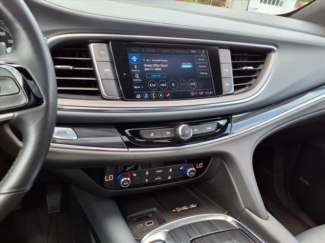 2022 Buick Enclave Essence