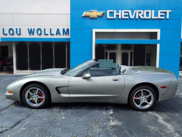 2001 Chevrolet Corvette Base