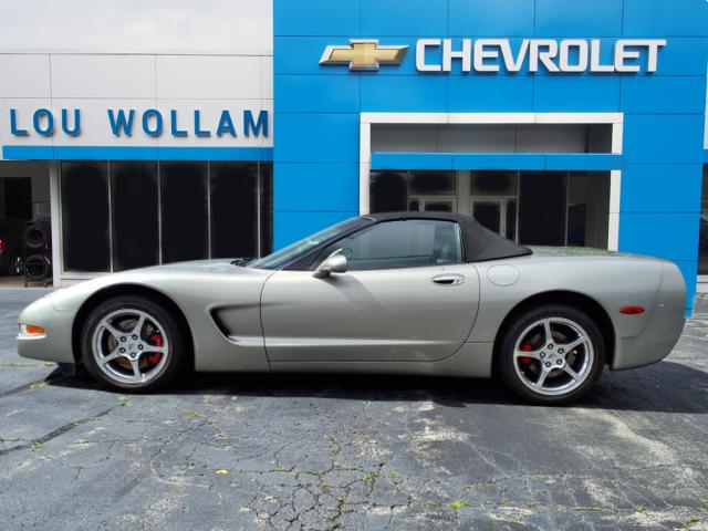 2001 Chevrolet Corvette Base