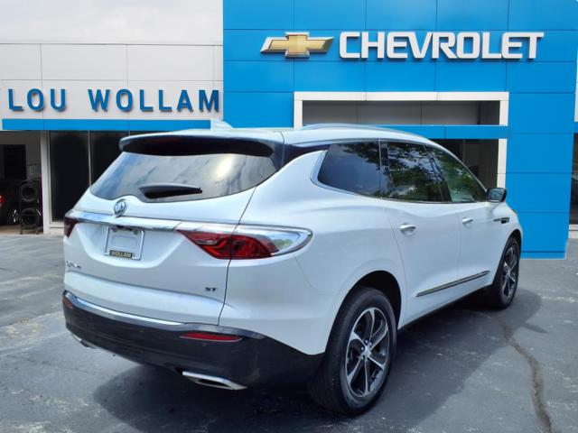 2022 Buick Enclave Essence
