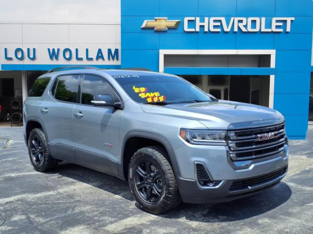2023 GMC Acadia AT4