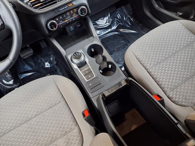 2022 Ford Escape Hybrid SE