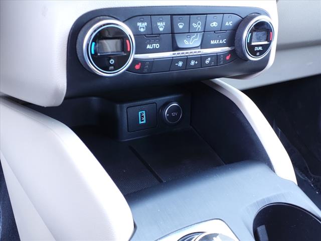 2020 Ford Escape Hybrid Titanium