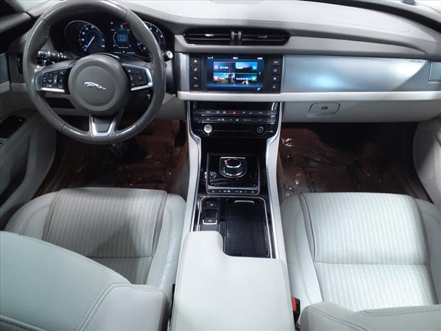 2018 Jaguar XF 25t Prestige