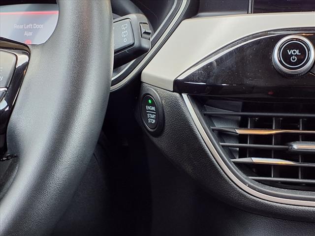 2022 Ford Escape Hybrid SE