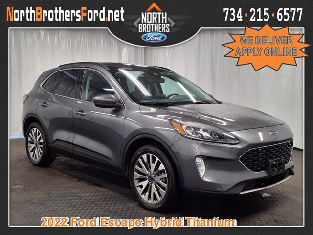 2022 Ford Escape Hybrid Titanium