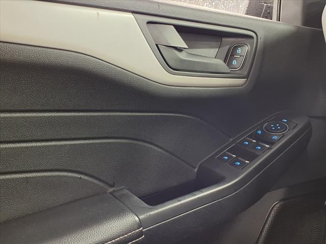 2022 Ford Escape Hybrid SE