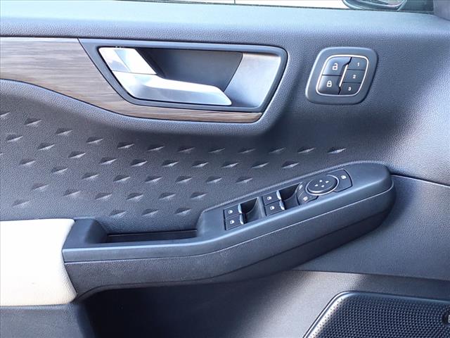 2020 Ford Escape Hybrid Titanium