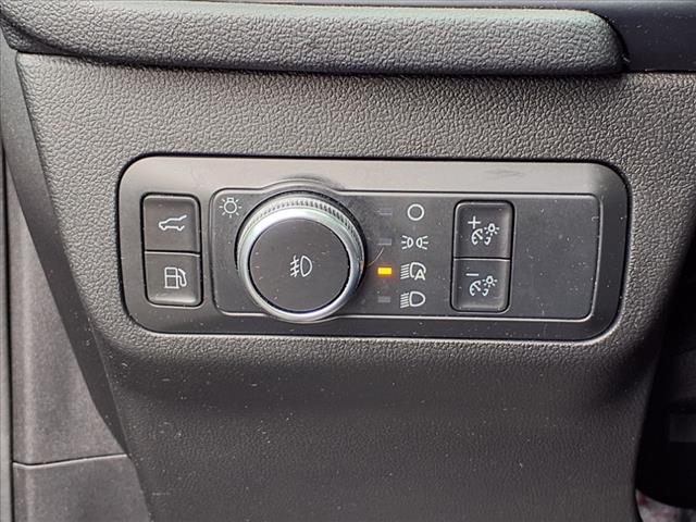 2022 Ford Escape Hybrid Titanium