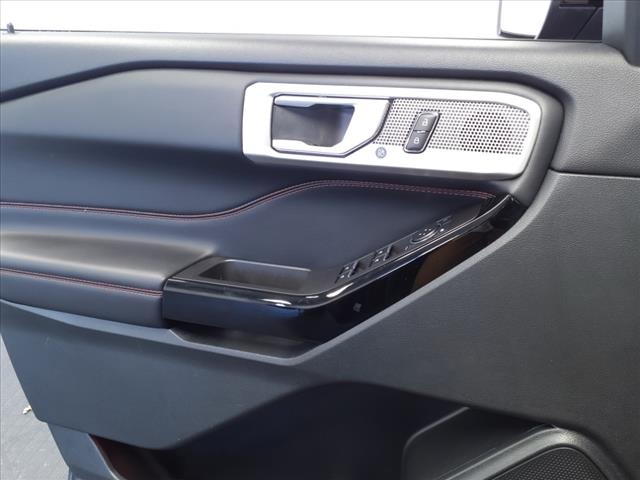 2024 Ford Explorer ST-Line