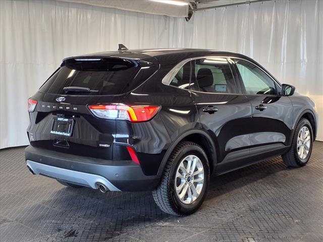 2022 Ford Escape Hybrid SE