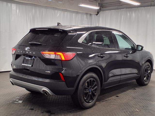 2022 Ford Escape Hybrid SE