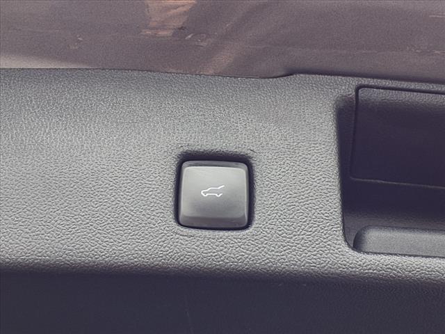 2022 Ford Escape Hybrid Titanium