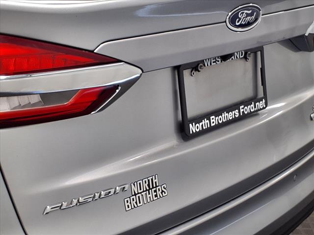 2020 Ford Fusion SE