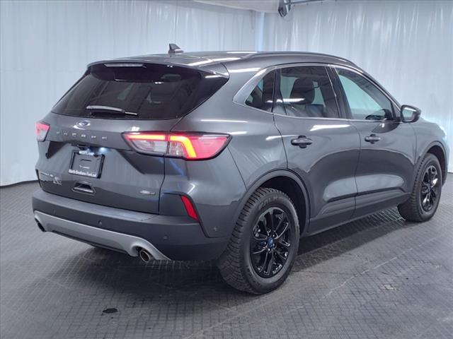 2020 Ford Escape Hybrid Titanium