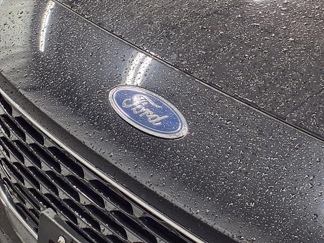 2022 Ford Escape Hybrid SE