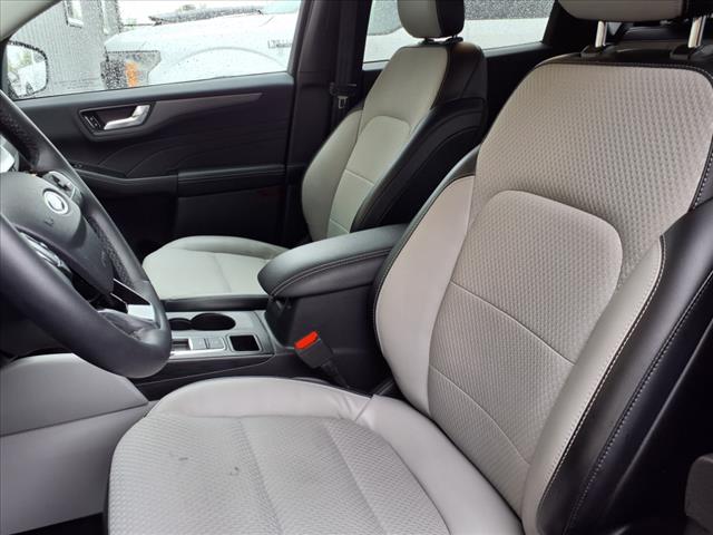 2023 Ford Escape Plug-In Hybrid Base