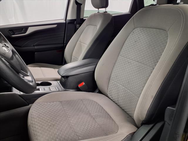 2022 Ford Escape Hybrid SE