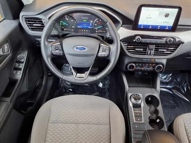 2022 Ford Escape Hybrid SE