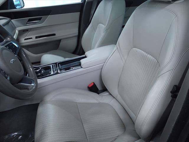 2018 Jaguar XF 25t Prestige