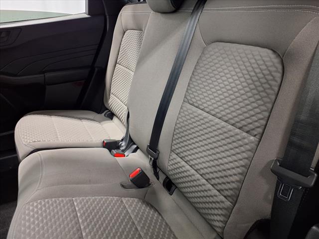2022 Ford Escape Hybrid SE