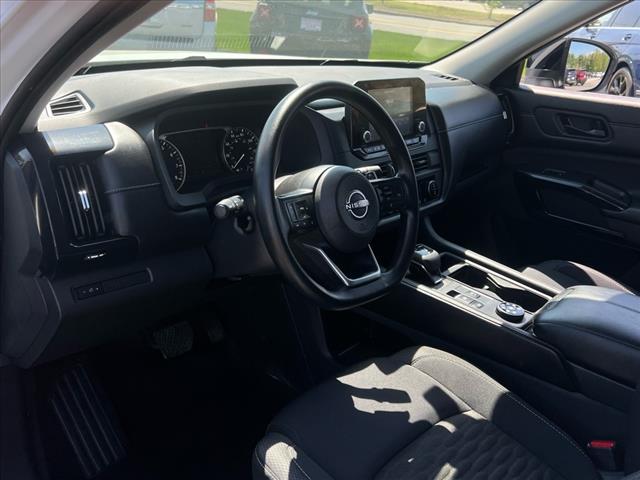 2024 Nissan Pathfinder S