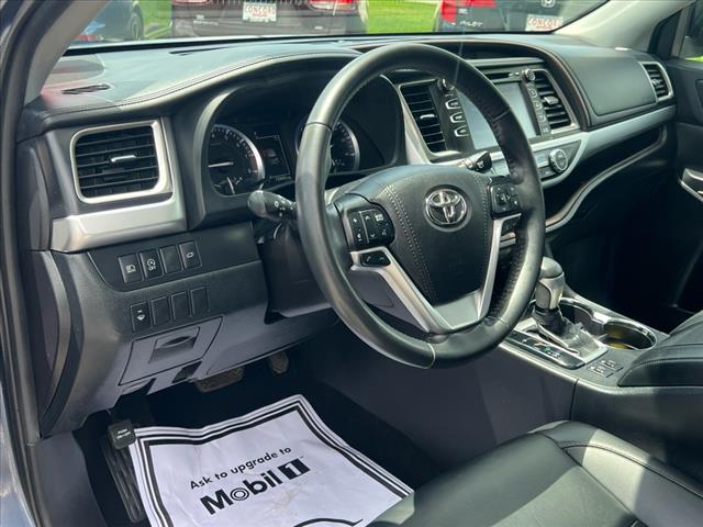 2019 Toyota Highlander 