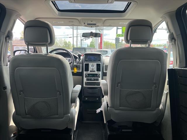 2010 Chrysler Town and Country Touring