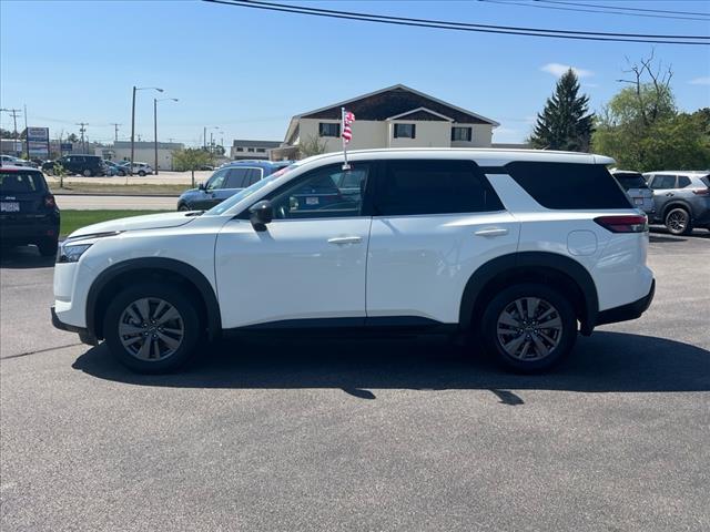 2024 Nissan Pathfinder S