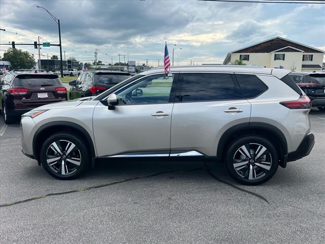 2022 Nissan Rogue SL