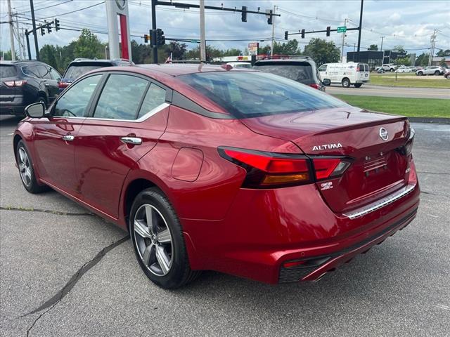 2022 Nissan Altima 2.5 SV
