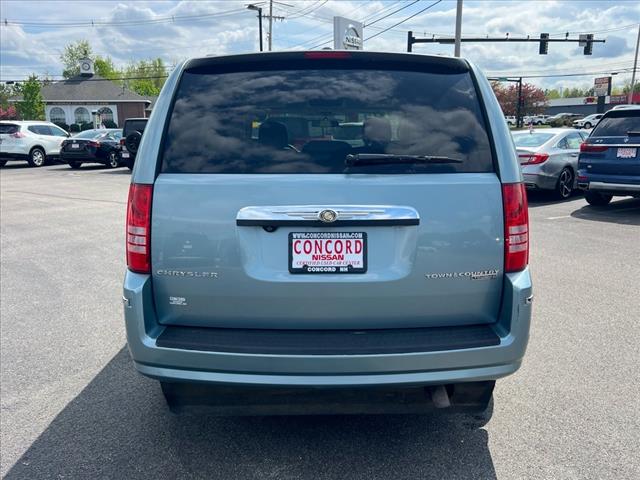 2010 Chrysler Town and Country Touring