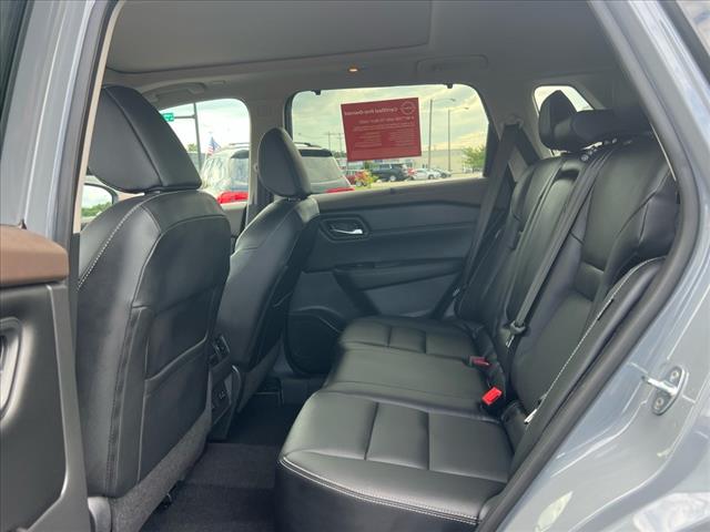 2022 Nissan Rogue SL