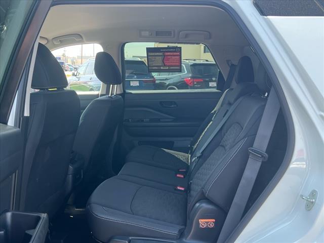 2024 Nissan Pathfinder S