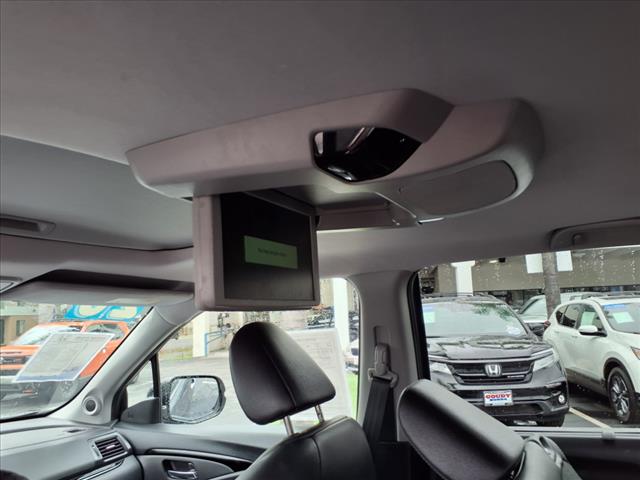 2020 Honda Pilot Touring 8 Passenger