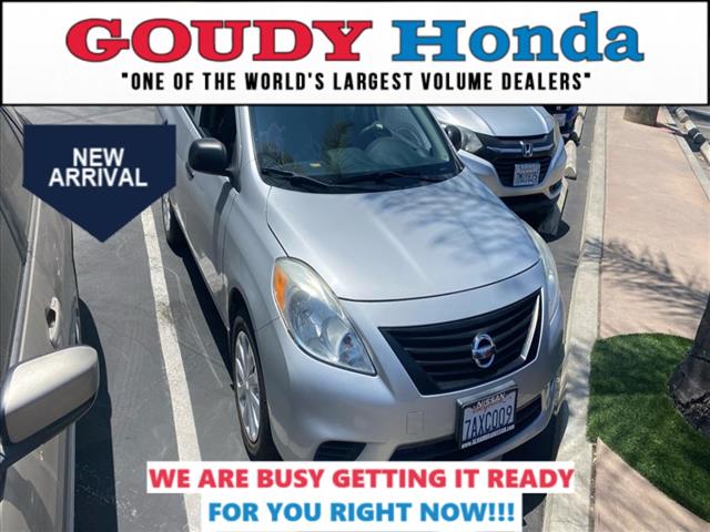 2014 Nissan Versa 1.6 S Plus
