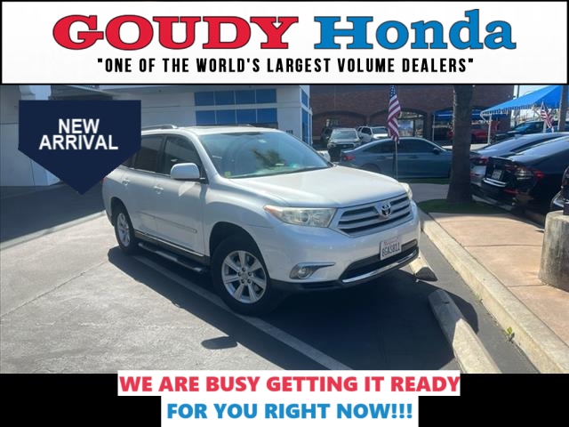 2011 Toyota Highlander SE