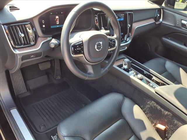 2023 Volvo S60 B5 Plus Black Edition