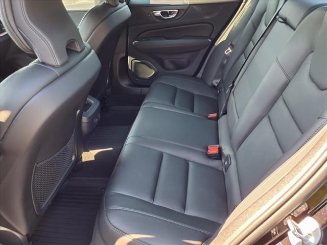 2023 Volvo S60 B5 Plus Black Edition