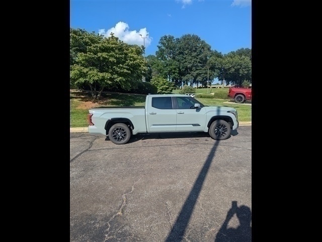 2024 Toyota Tundra Platinum