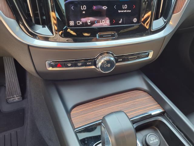 2023 Volvo S60 B5 Plus Black Edition
