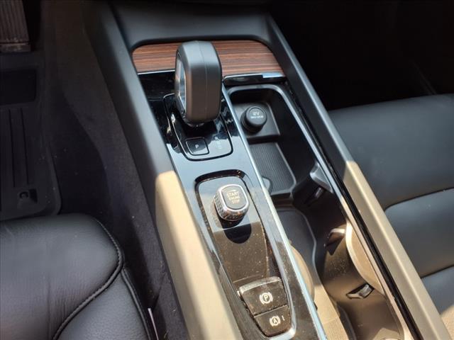 2023 Volvo S60 B5 Plus Black Edition
