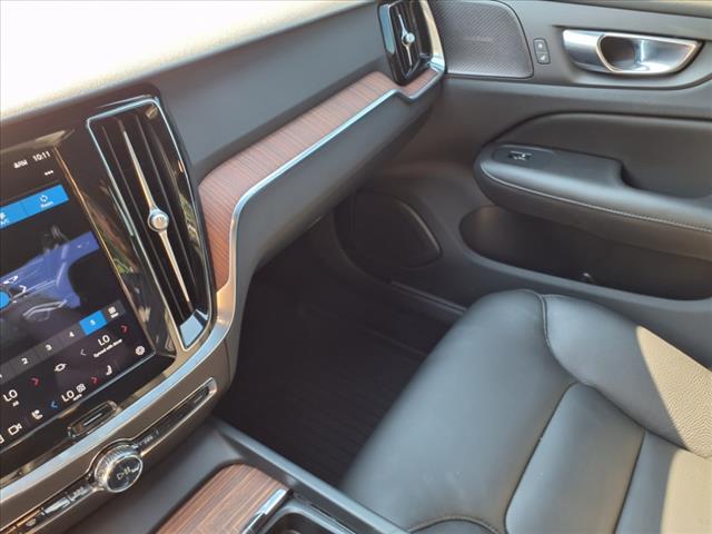 2023 Volvo S60 B5 Plus Black Edition